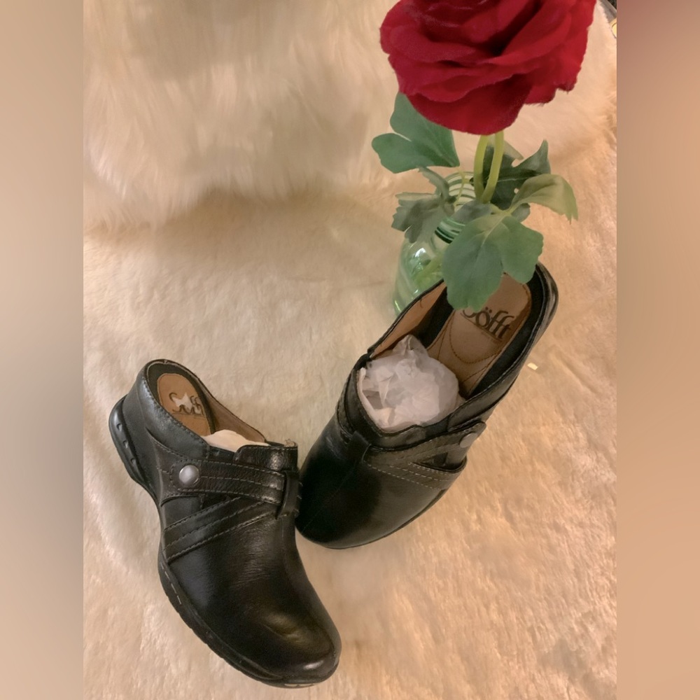 NWOT Sofft - Black wedge heel Clog shoe. Sz 6